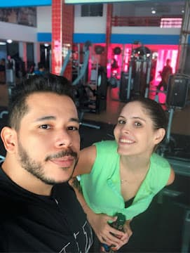 Aluna personal trainer na academia biotraininng